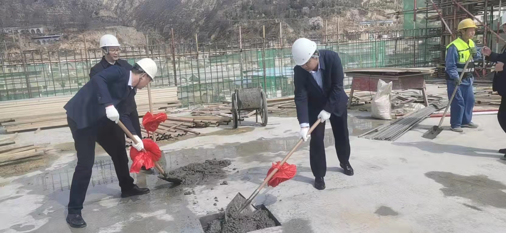 DB��Ѷ�� (�й���)���޹�˾����